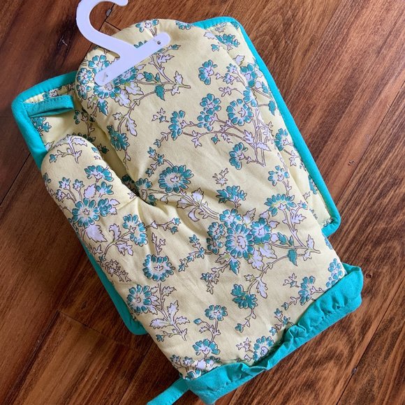 Floral Oven Mitt & Potholder Set - NWT - Picture 4 of 4